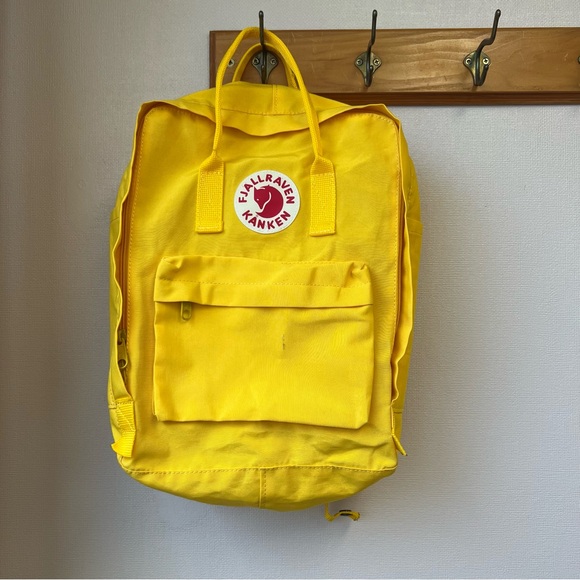 Fjallraven Kanken Backpack Neon Yellow Outdoor Classic Everyday School EUC - Picture 1 of 13